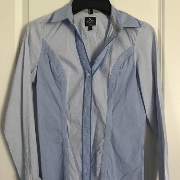 Express Essential Button Down - Picture 2 of 3
